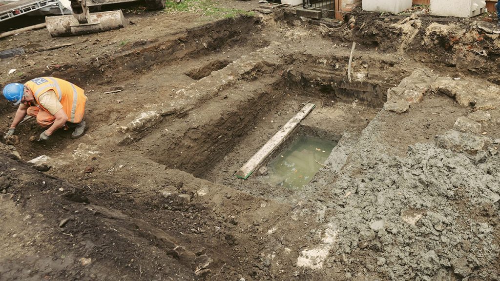 Dig at the Waynflete site